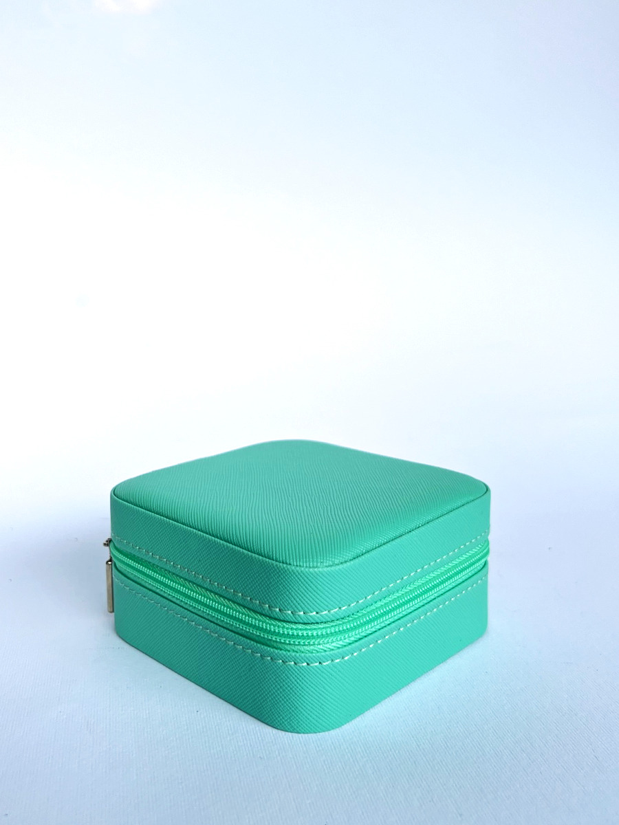 Kutija-mala-pastelno-zelena