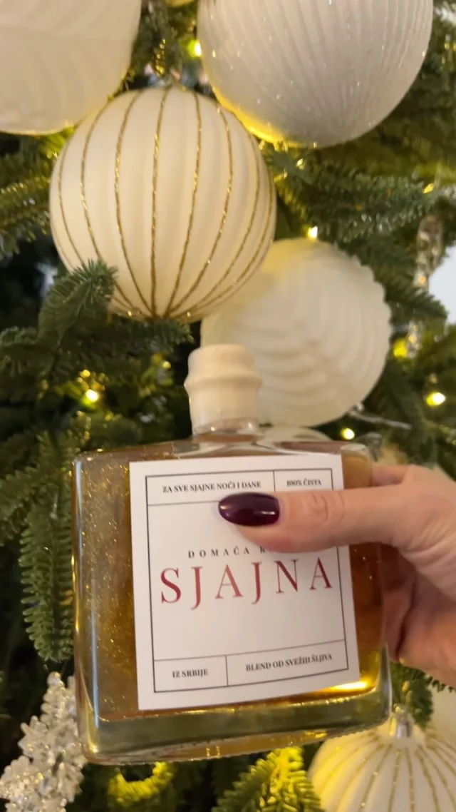 Pustite da baš ovaj video inspiriše i pokaže kako da stvorite savršen spoj dekoracije i prazničnog raspoloženja. Za rakiju? Samo pitajte Jasminu! 😉 🥂